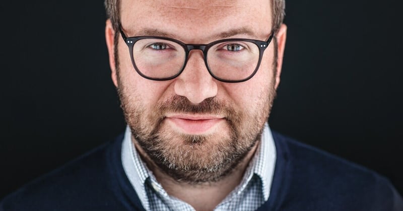 Social Media wurden gebaut, um uns zu verbinden. Heute verdienen sie Milliarden daran, uns zu spalten.