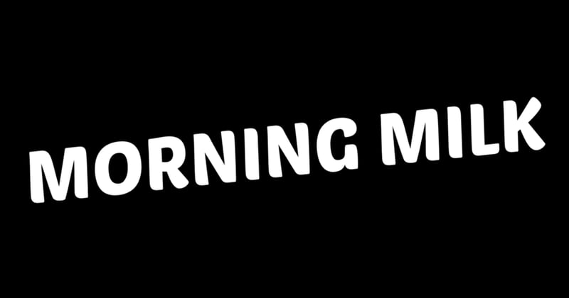  In einer Bewegung, die die Tech-Welt in Atem hält, steht Apple vor der Türschwelle eines gigantischen Deals, um mit Google zusammenzuarbeiten. Ziel ist es, das innovative Gemini-KI-Modell für Funktionen auf dem iPhone zu nutzen. Ein solcher Schritt würde Google an die Spitze des digitalen Machtkampfes katapultieren, verstärkt durch die bereits bestehende Partnerschaft als bevorzugter Suchmaschinenanbieter für den Safari-Browser auf iPhones.  Insider haben durchsickern lassen, dass Apple plant, Googles fortschrittliche KI-Technologie zu lizenzieren, um später dieses Jahr KI-getriebene Features in iOS-Updates zu integrieren. Aber das ist noch nicht alles: Apple führte auch hinter den Kulissen Gespräche mit OpenAI, um möglicherweise GPT-Modelle zu nutzen.